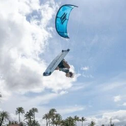 Naish 2024 Pivot Freeride / Wave Kite Discounts Apply ! -Roxy Store 900 naish 2024 pivot size bar a3