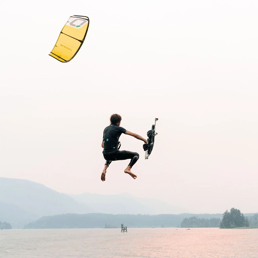 Ozone Enduro V4 Freeride Kite Discounts Apply ! 7 Ozone Enduro V4 Freeride Kite Discounts Apply ! - Image 5